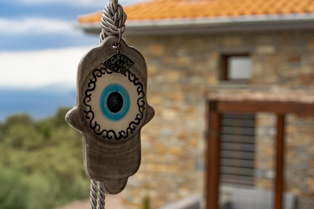 Gems Of Pinakates Villa *